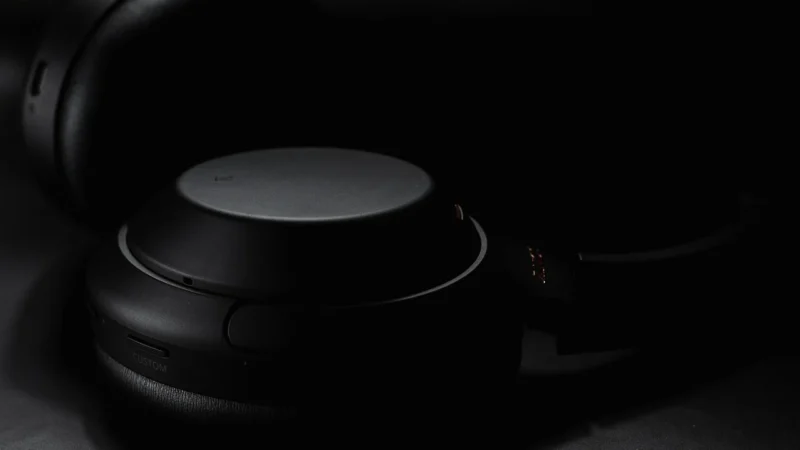 (Black) TWS bluetooth 5.0 Headphones LED Digital Display Wireless Headset HIFI 9D Stereo in-Ear Waterproof Sports Earphone