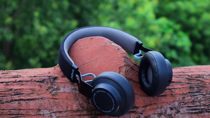 (Black) Wireless Headphones bluetooth 5.0 Earphones Stereo Sport Earbuds Handsfree Headset with Mic
