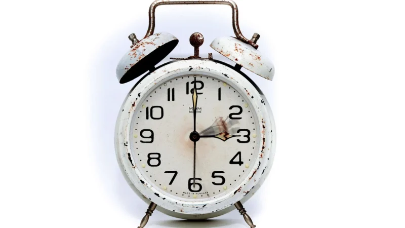 LED Clock Fan -Mini USB Powered Cooling Flashing Real Time Display Function Fan