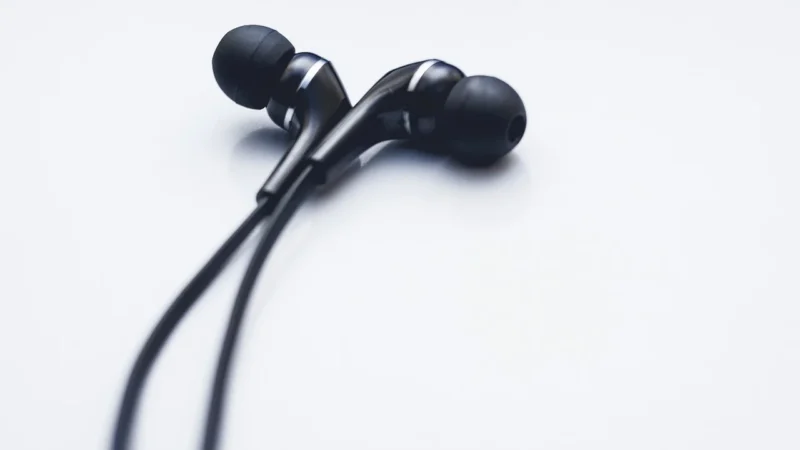 TWS Earphone HIFI Super Bass 10mm Drivers Headphones IPX5 Waterproof Smart Touch Sports In-Ear Earbuds with Mic with Charging Case